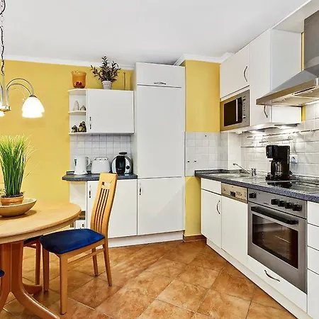 Apartamento Duenenschloss Duenenschloss 2-02 Ostseebad Kühlungsborn