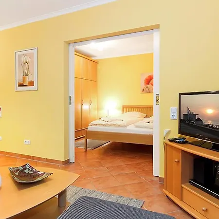 Duenenschloss Duenenschloss 2-02 *