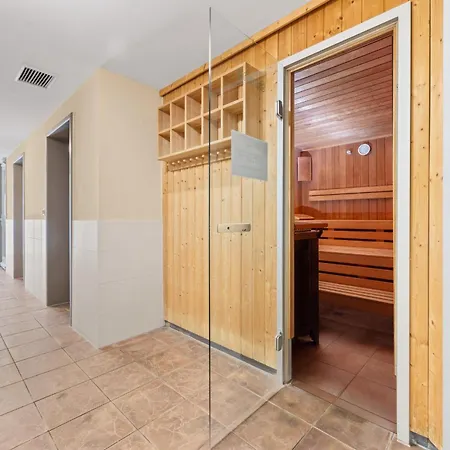 Duenenschloss Duenenschloss 2-02 *